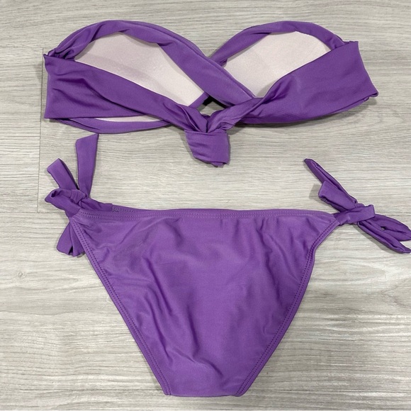 Plunge Twist Bandeau Bikini - Picture 3 of 4